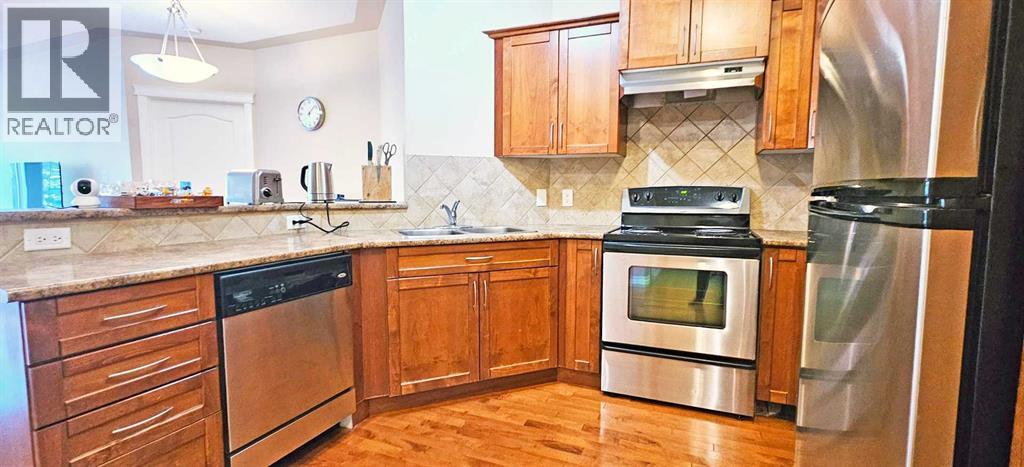 305, 30 Discovery Ridge Close SW