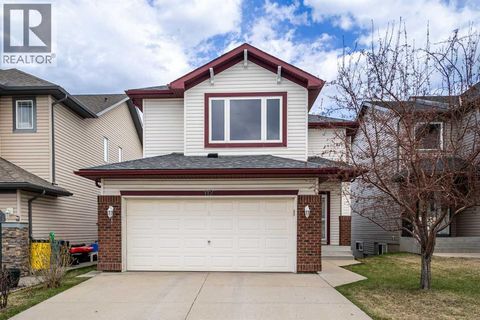 112 Everridge Drive SW Calgary AB T2Y4R4