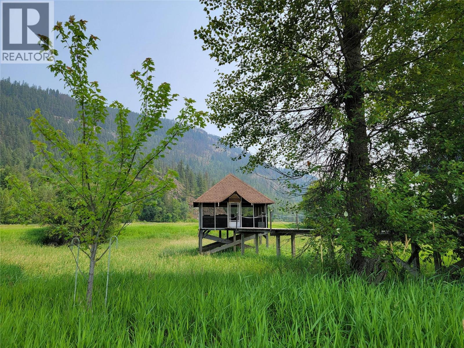 3022 Mabel Lake Road