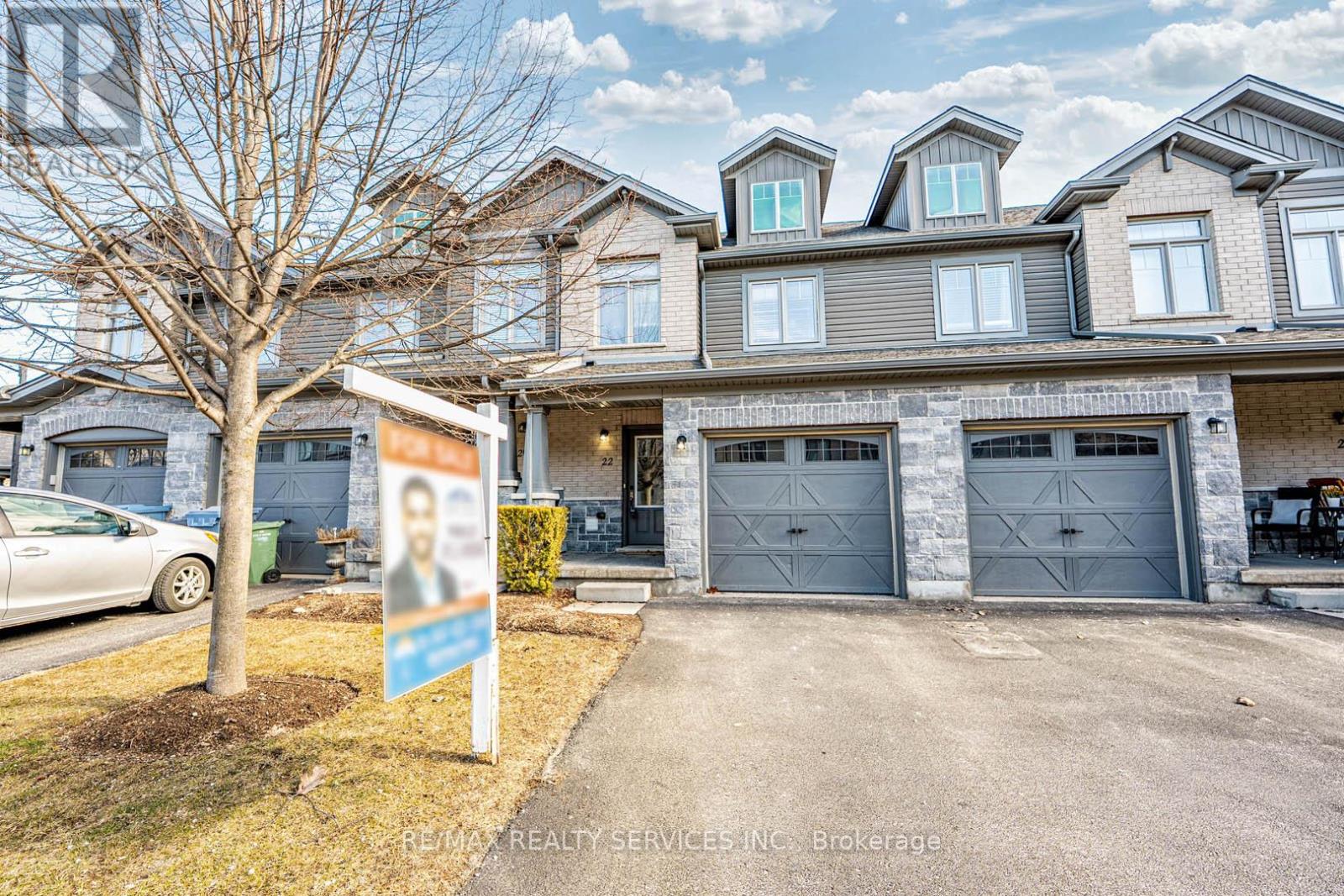 22 - 22 ARLINGTON CRESCENT