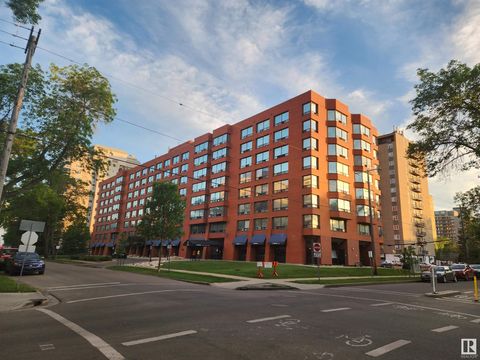 #207 10160 114 ST NW Edmonton AB T5K2L2