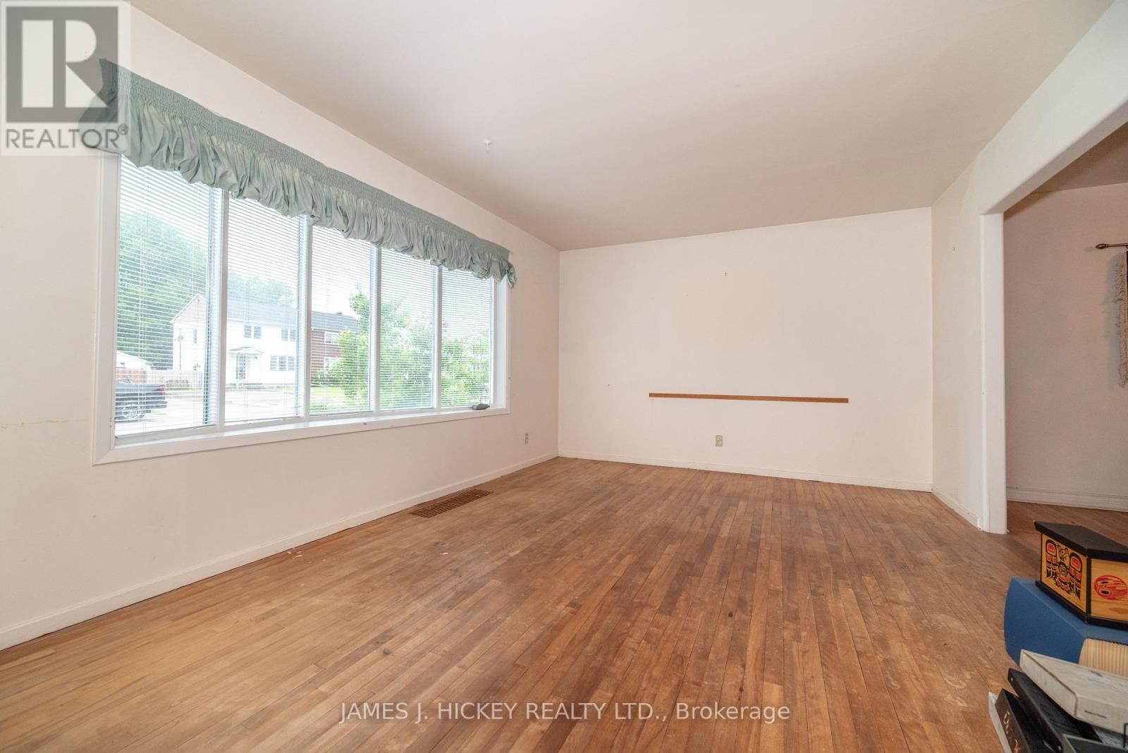 100 ALGONQUIN STREET