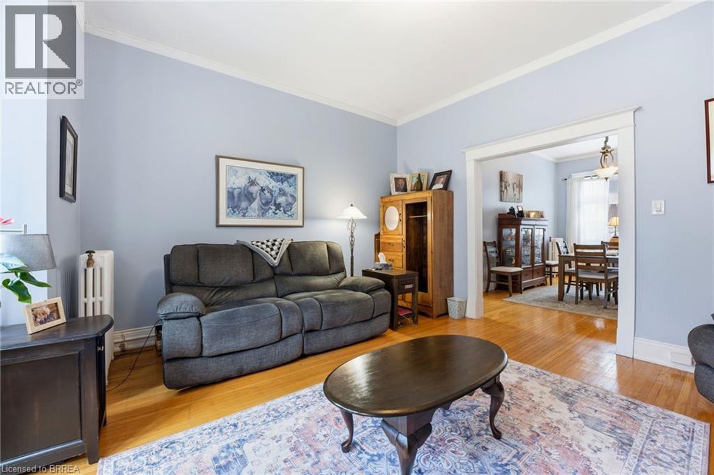 54 DUFFERIN Avenue Unit# 1