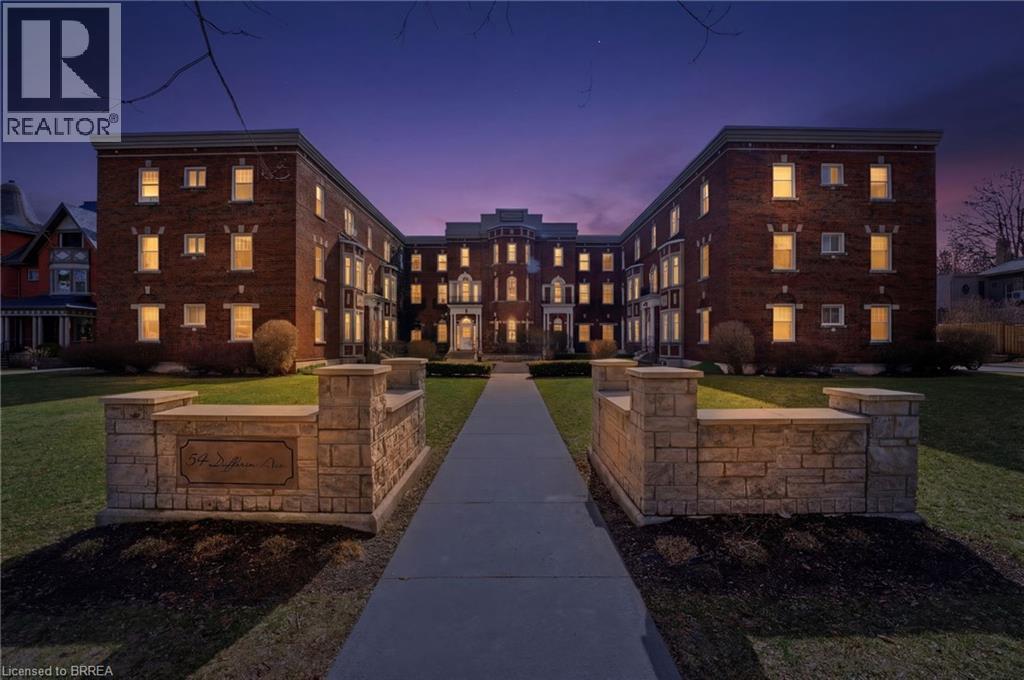 54 DUFFERIN Avenue Unit# 1