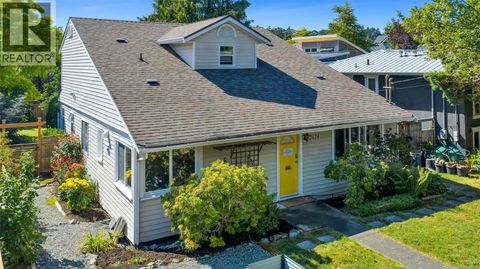 2624 Forbes St Victoria BC V8R4C1