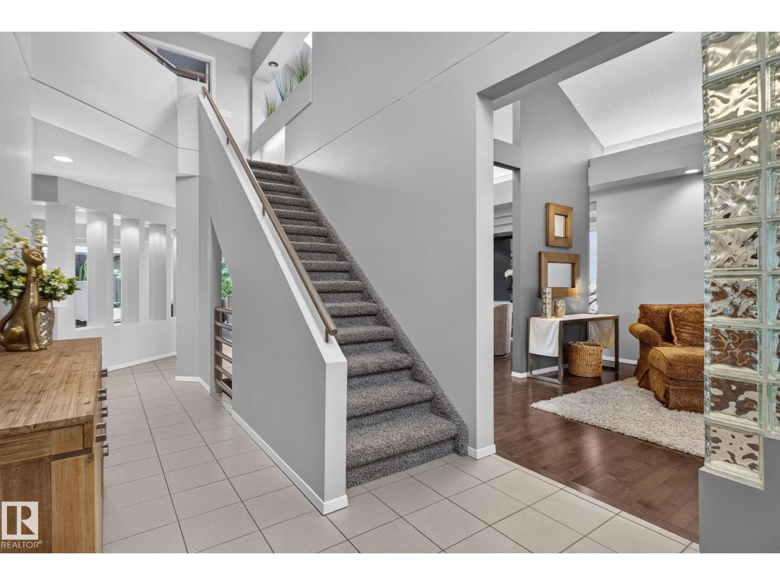 168 WEAVER DR NW