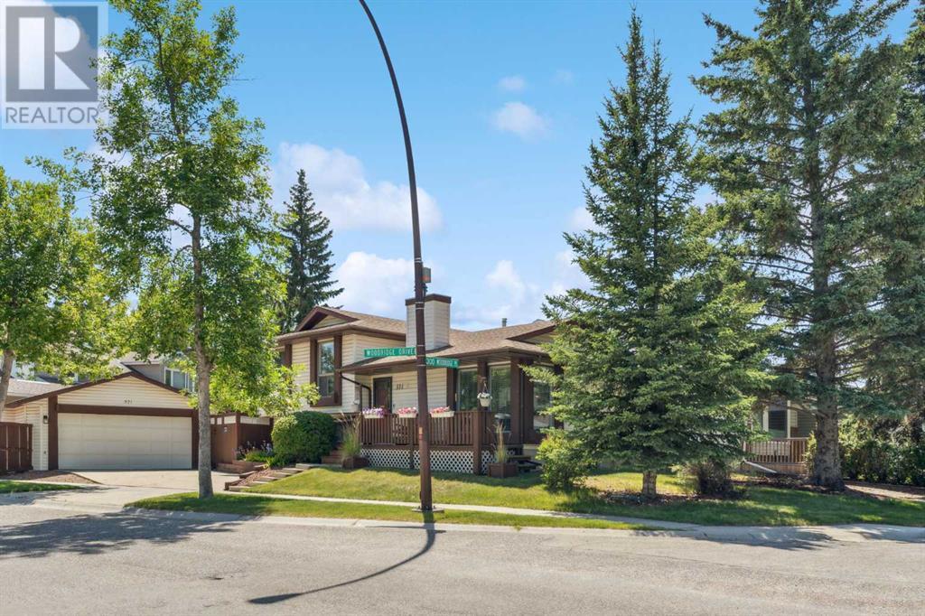 371 Woodridge Place SW