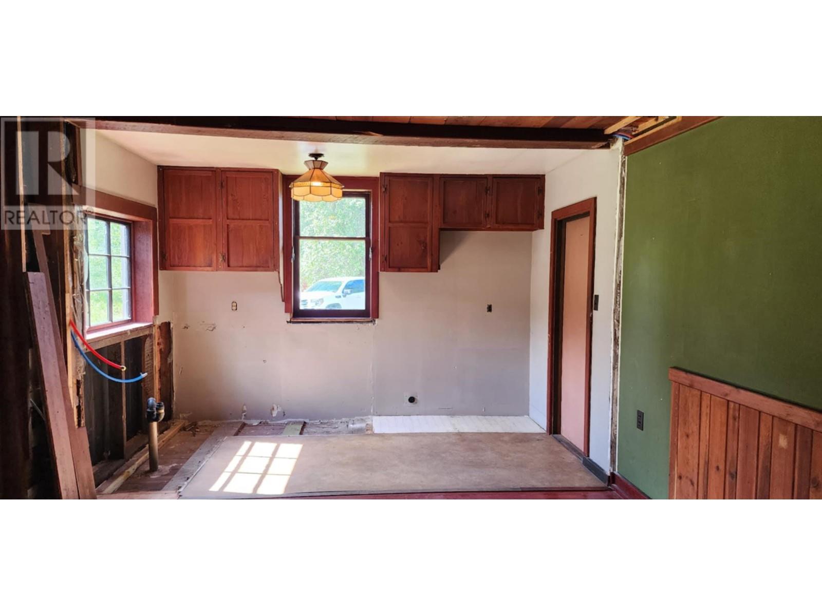 1666 Trinity Valley Road