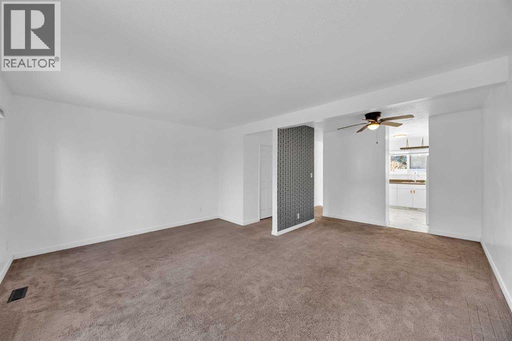 33, 219 90 Avenue SE