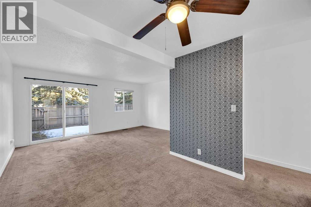 33, 219 90 Avenue SE