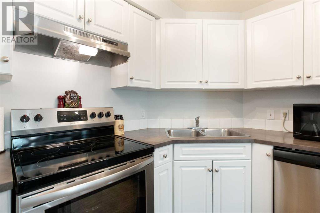 210, 2000 Applevillage Court SE