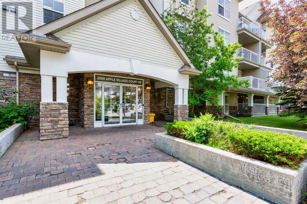210, 2000 Applevillage Court SE