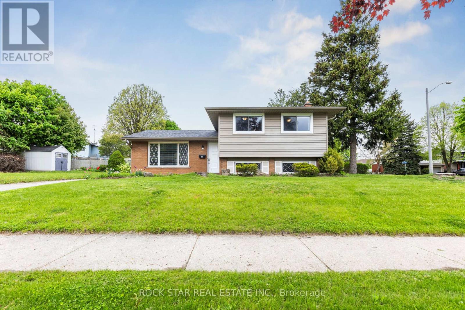 130 HUDSON CRESCENT