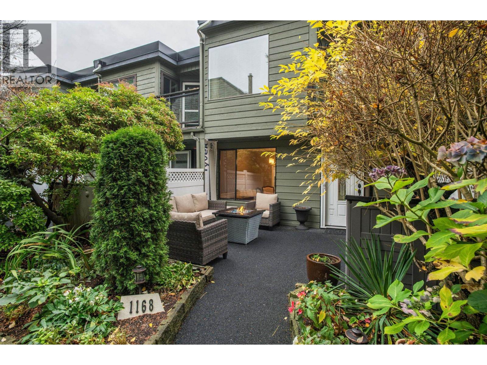 1168 FAIRWAY VIEWS WYND