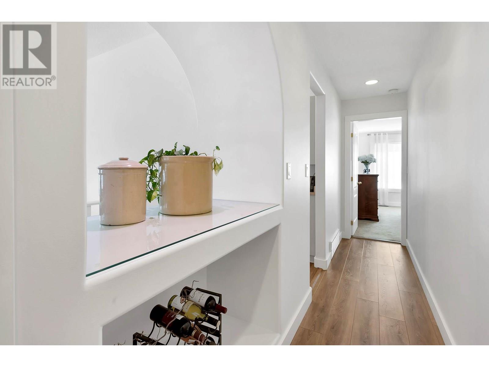 1350 FINLAY Avenue Unit# 11