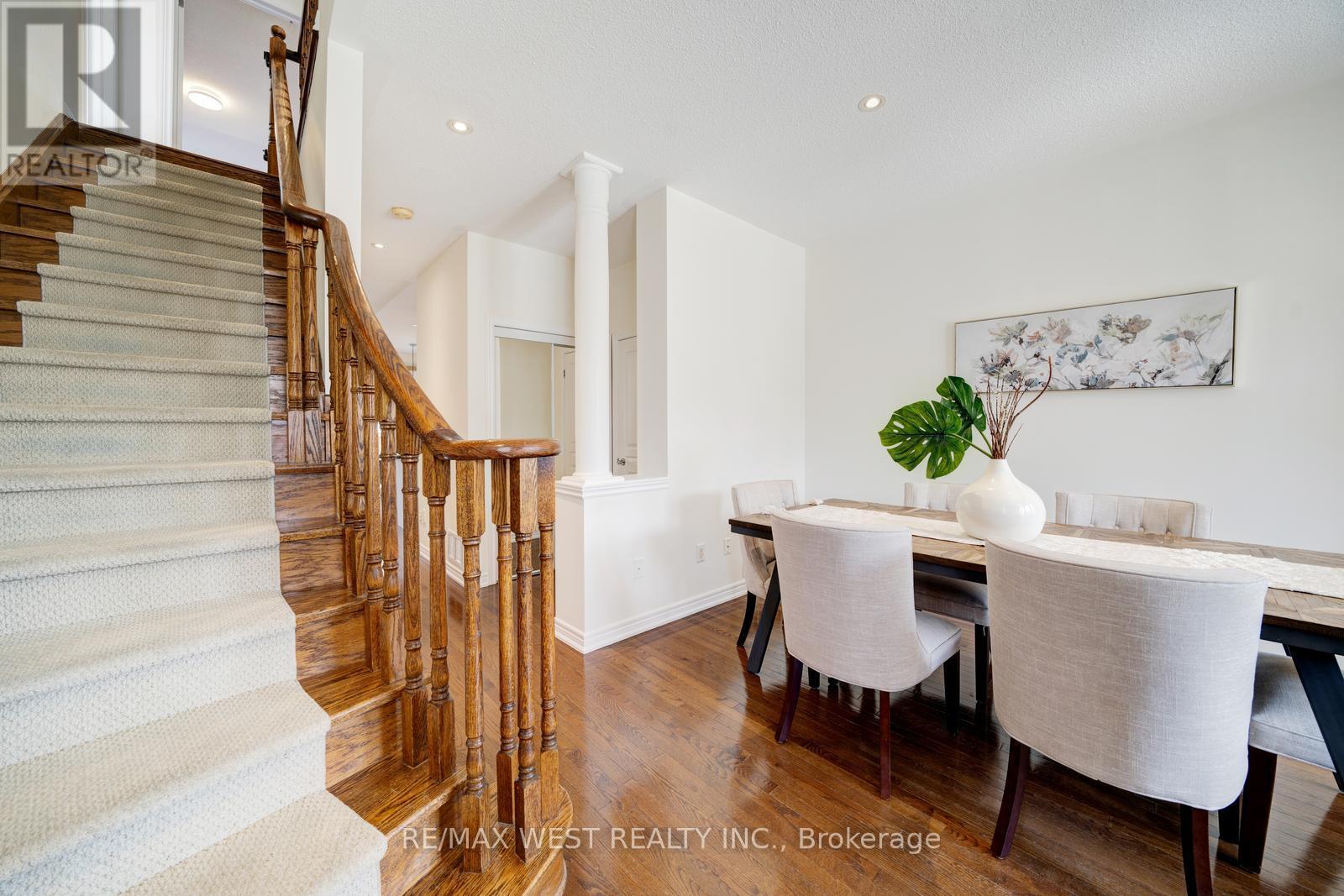 26 THISTLE AVENUE