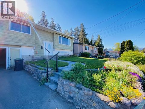 835 Camelia Road Kelowna BC V1X3M9