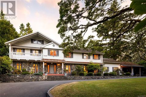 3460 Beach Dr Oak Bay BC V8R6M5