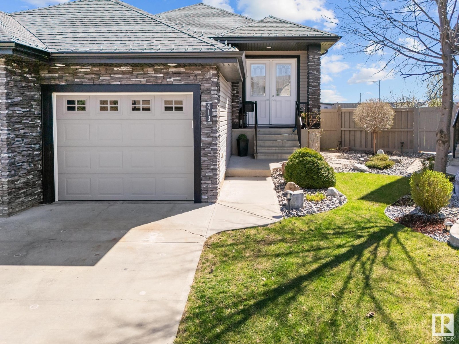413 CHAPPELLE DR SW