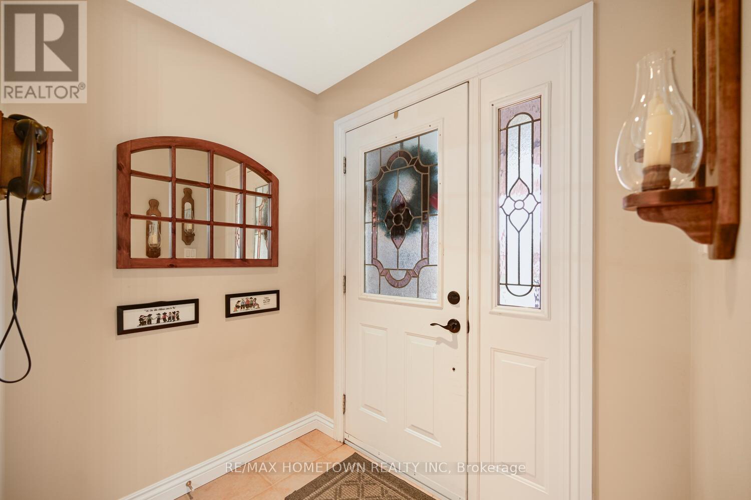 1095 BRIDLEWOOD DRIVE