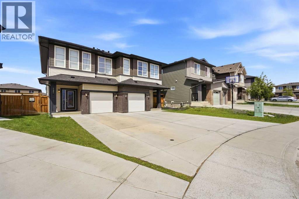 121 Carringvue Park NW