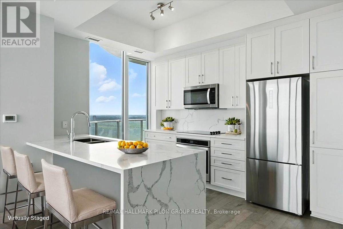 3907 - 805 CARLING AVENUE