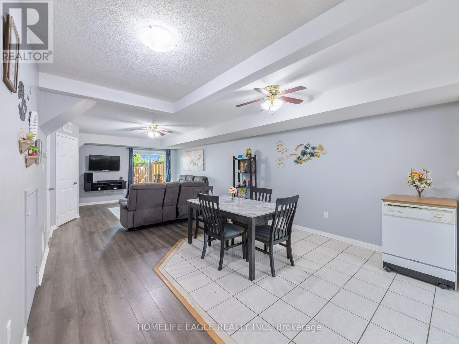 13 - 235 FERNDALE DRIVE S