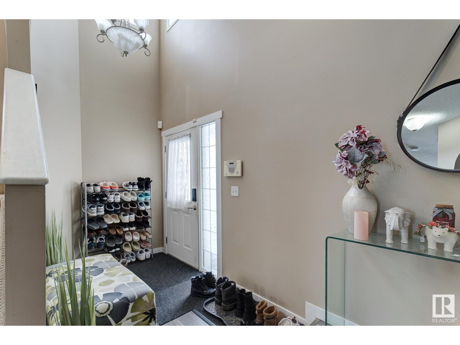 13803 37 ST NW