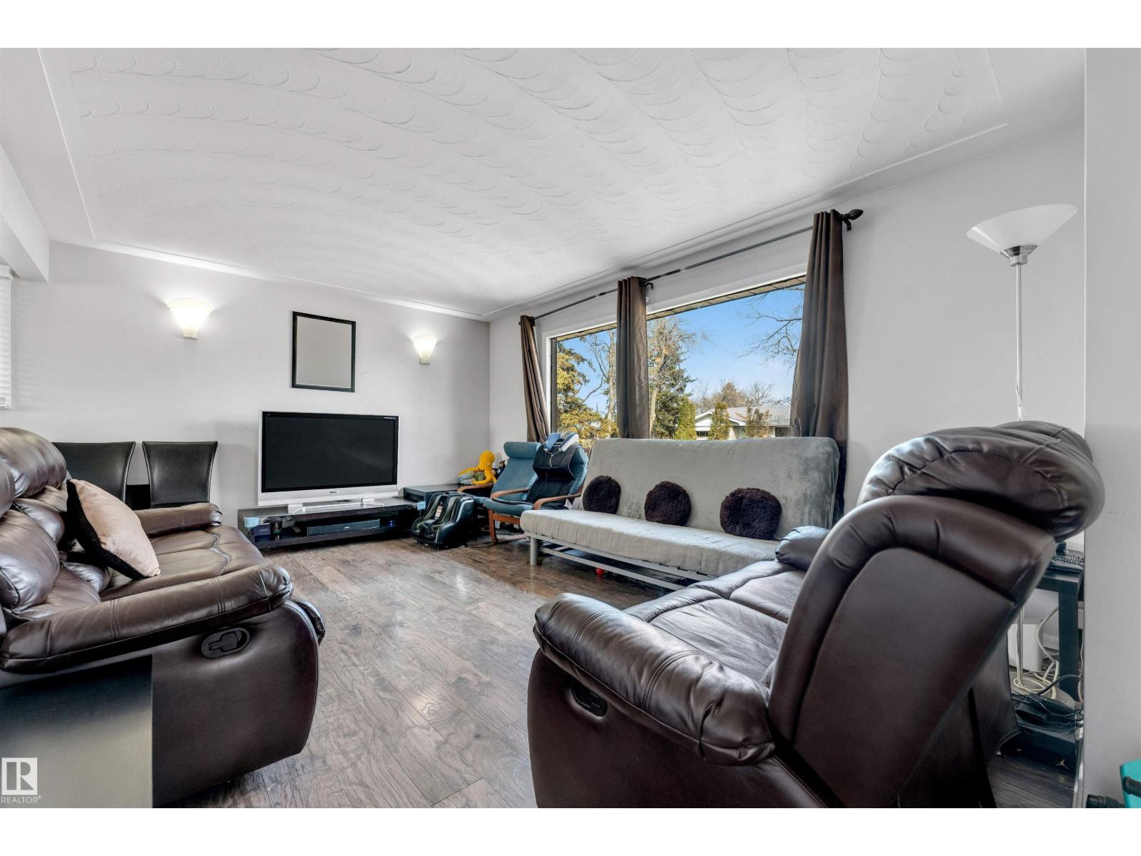 12908 126 ST NW
