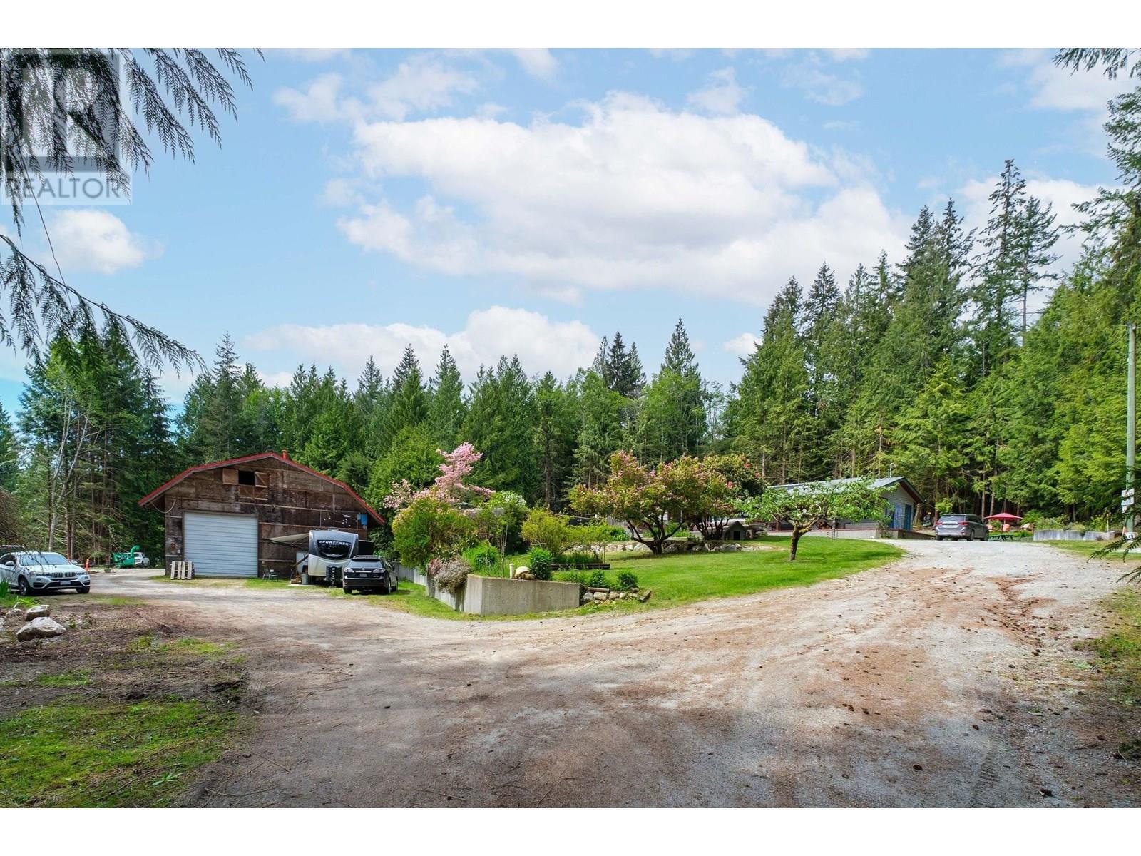 3318 LINWOOD ROAD