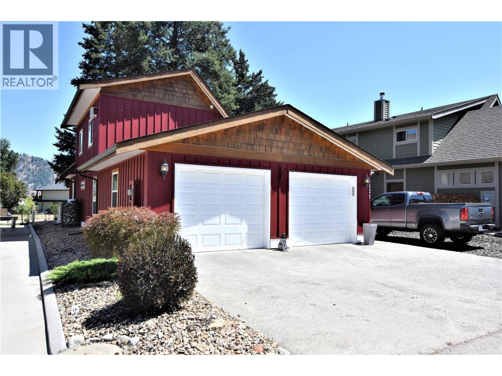 121 Deer Street