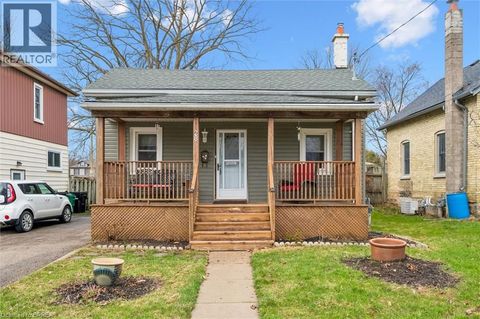 28 DAVIDSON Street Cambridge ON N1S2T9