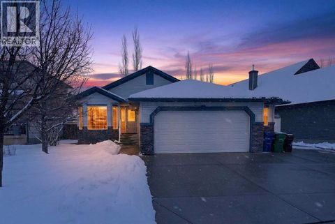 38 Tanner Close SE Airdrie AB T4A2L4