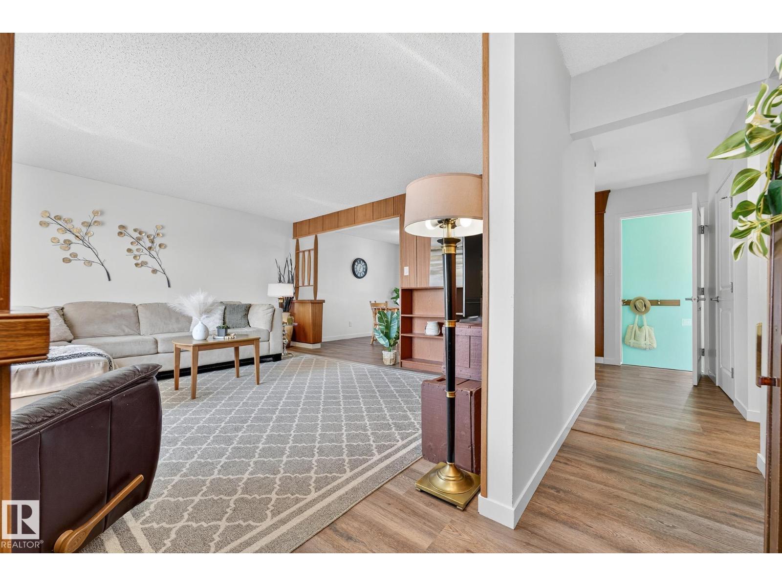 5516 140A AV NW