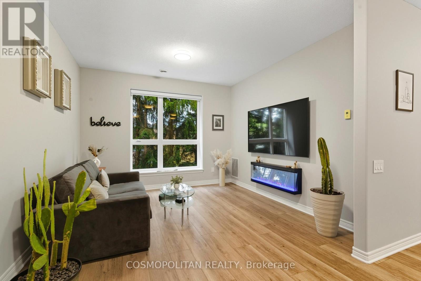 204 - 2799 ST. PAUL AVENUE