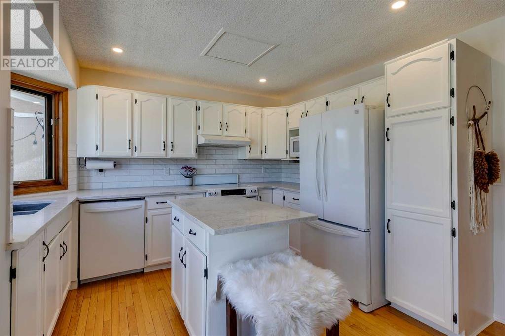 28 Scenic Hill Close NW