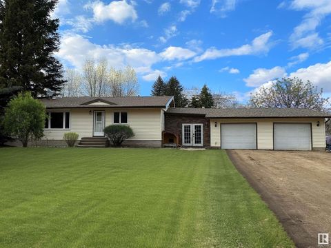 552075 Range Road 201 Rural Lamont County AB T0B2R0