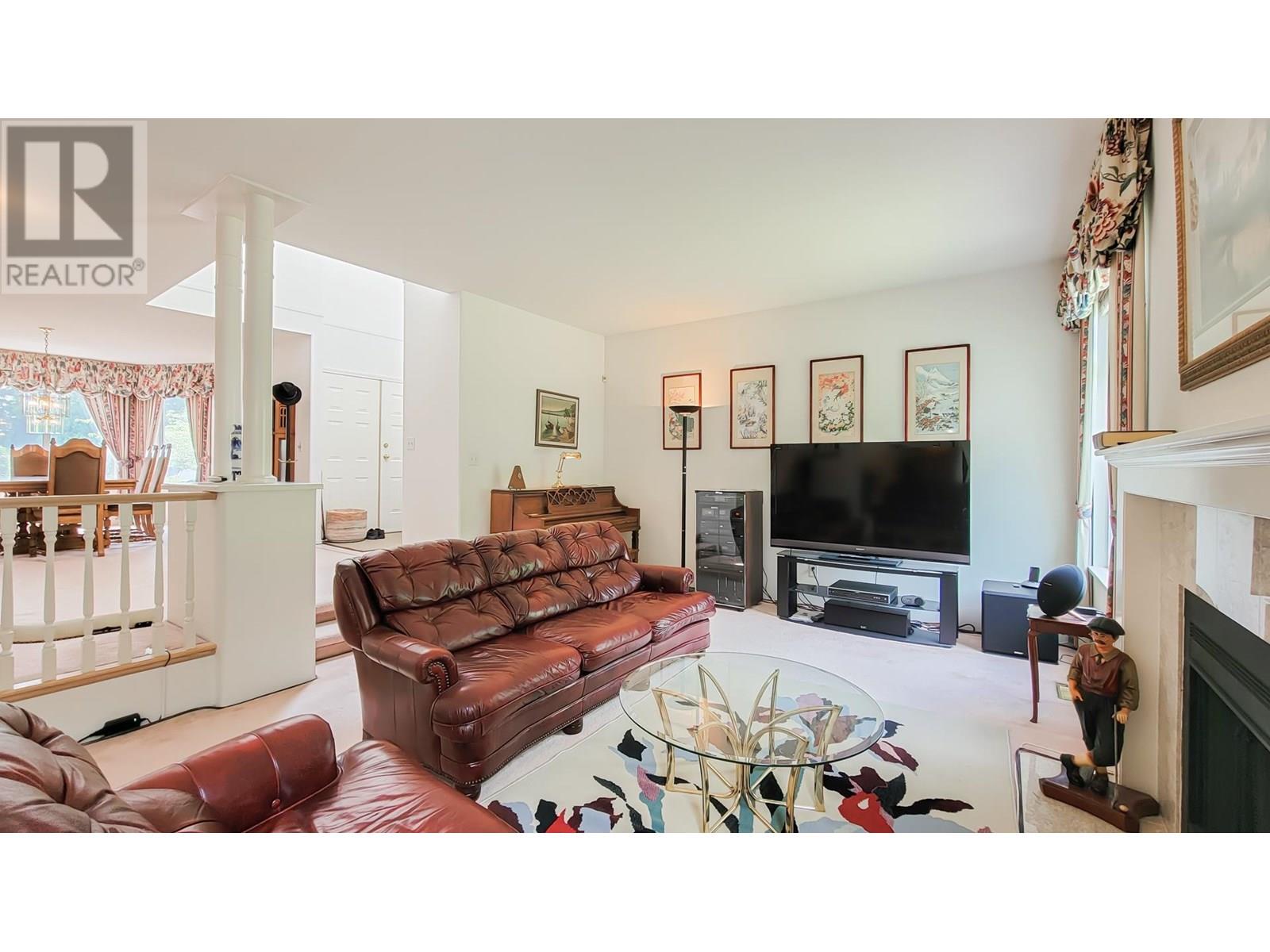 1406 VISTAVIEW COURT