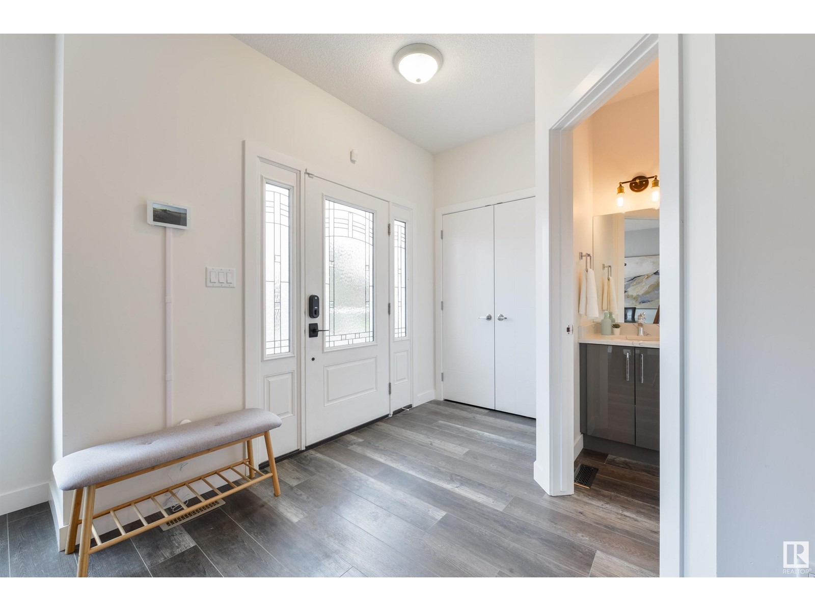 11511 24 AV NW