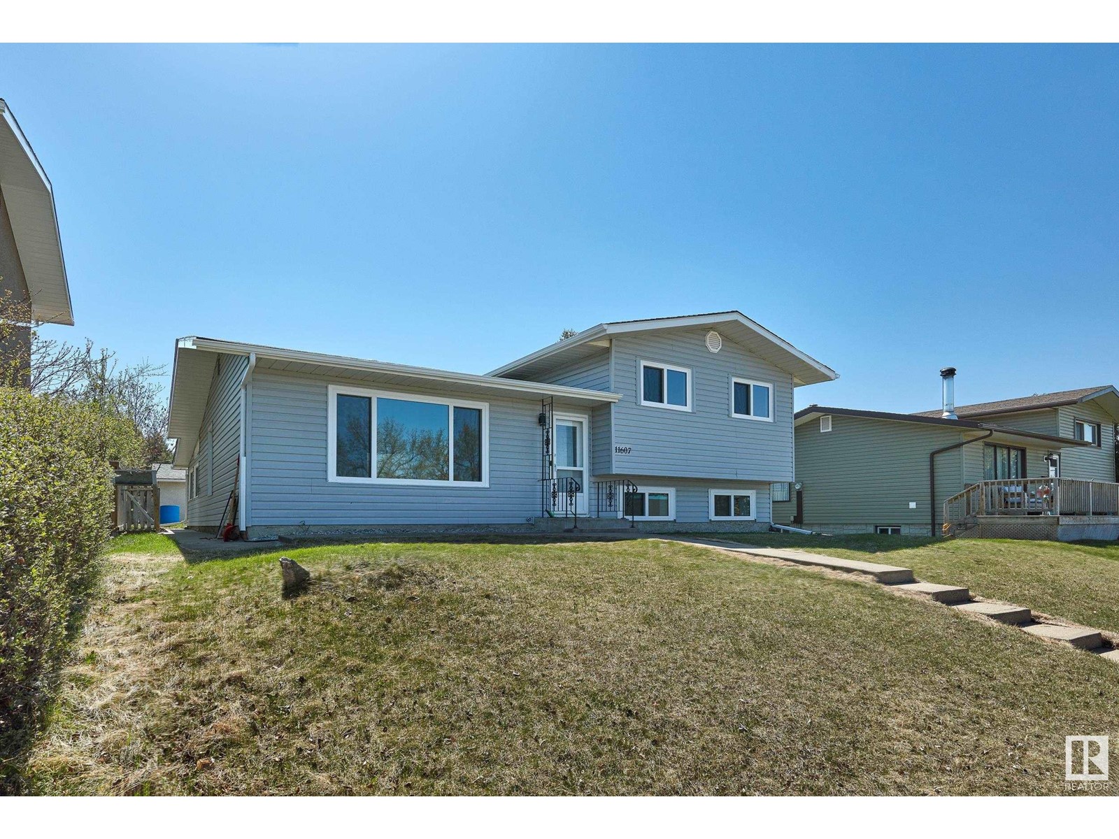 11607 40 AV NW