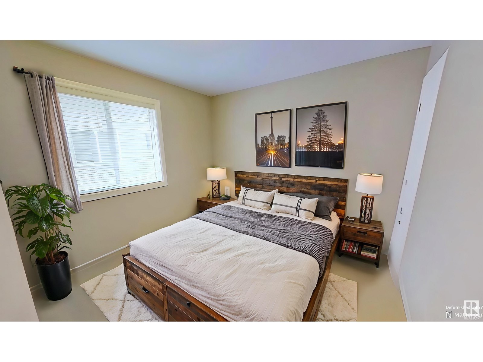 1119 CHAHLEY CO NW