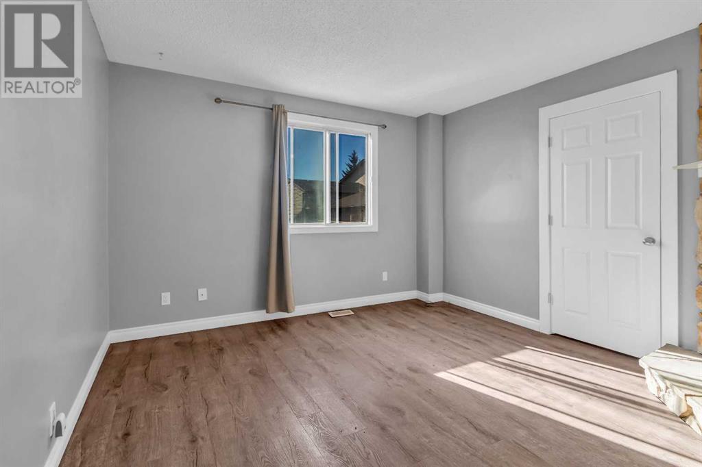 111 Pinemill Mews NE