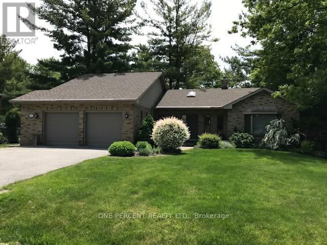 Photo 1 of 39 — 39 POOLES ROAD, Springwater (Midhurst), ON L9X0P4