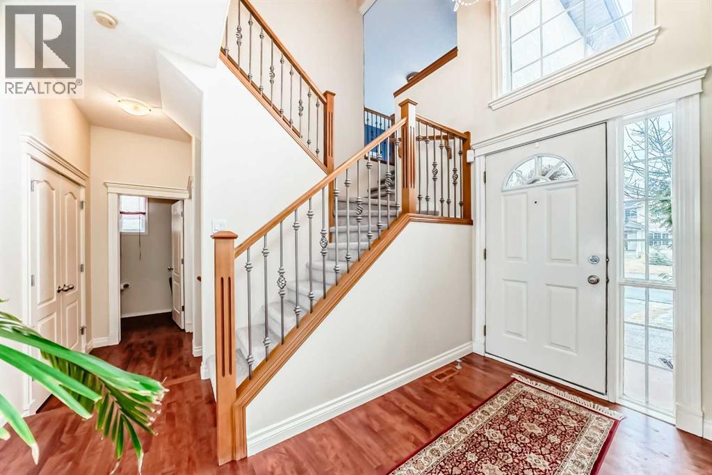 68 Strathlea Close SW