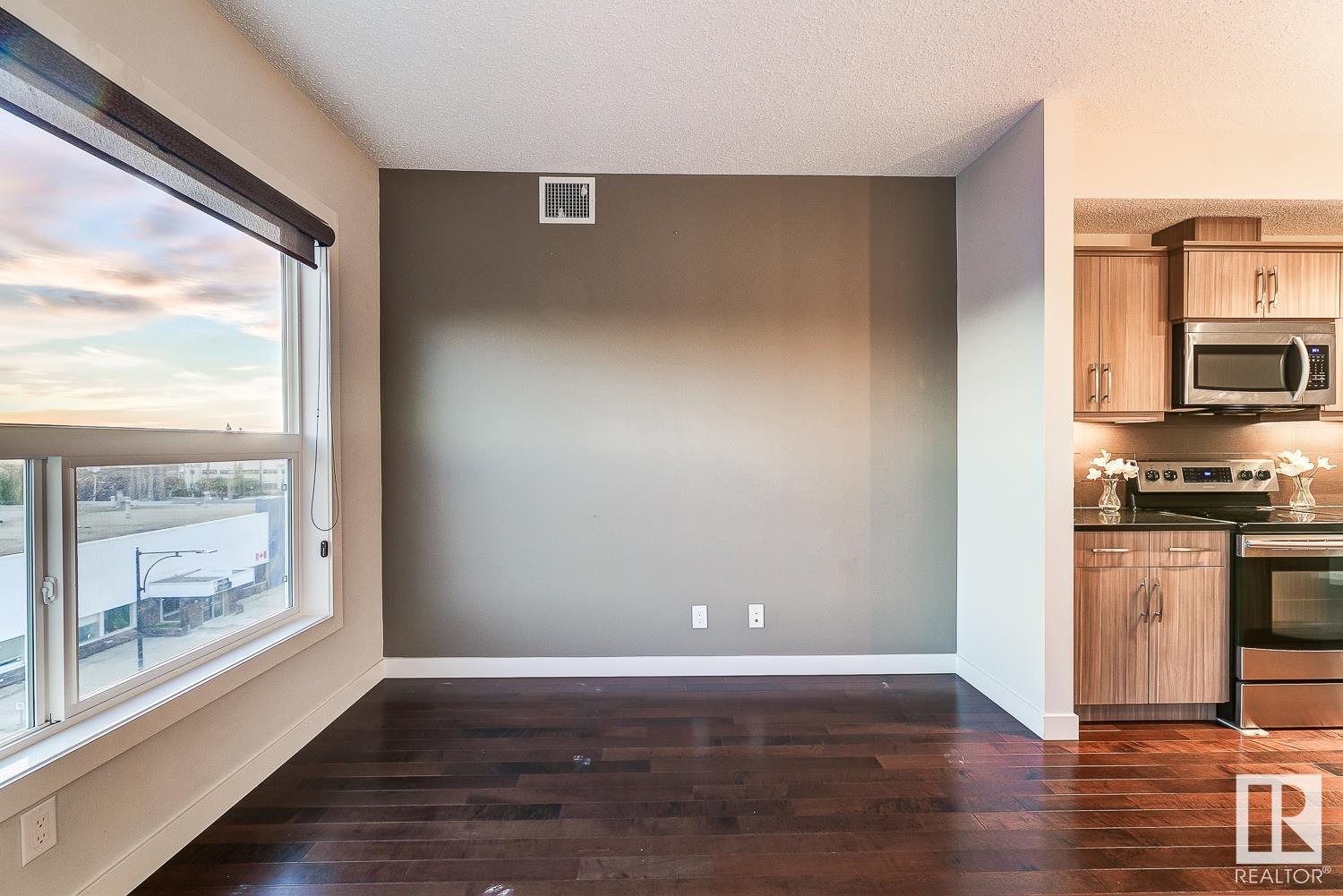#407 10523 123 ST NW
