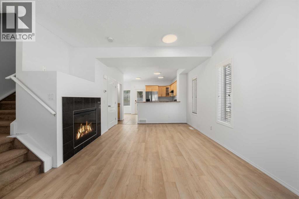 301 Strathaven Mews