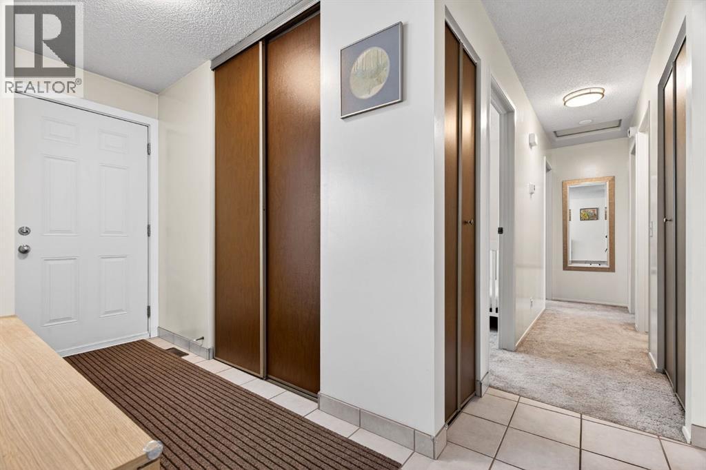 151 Erin Park Close SE