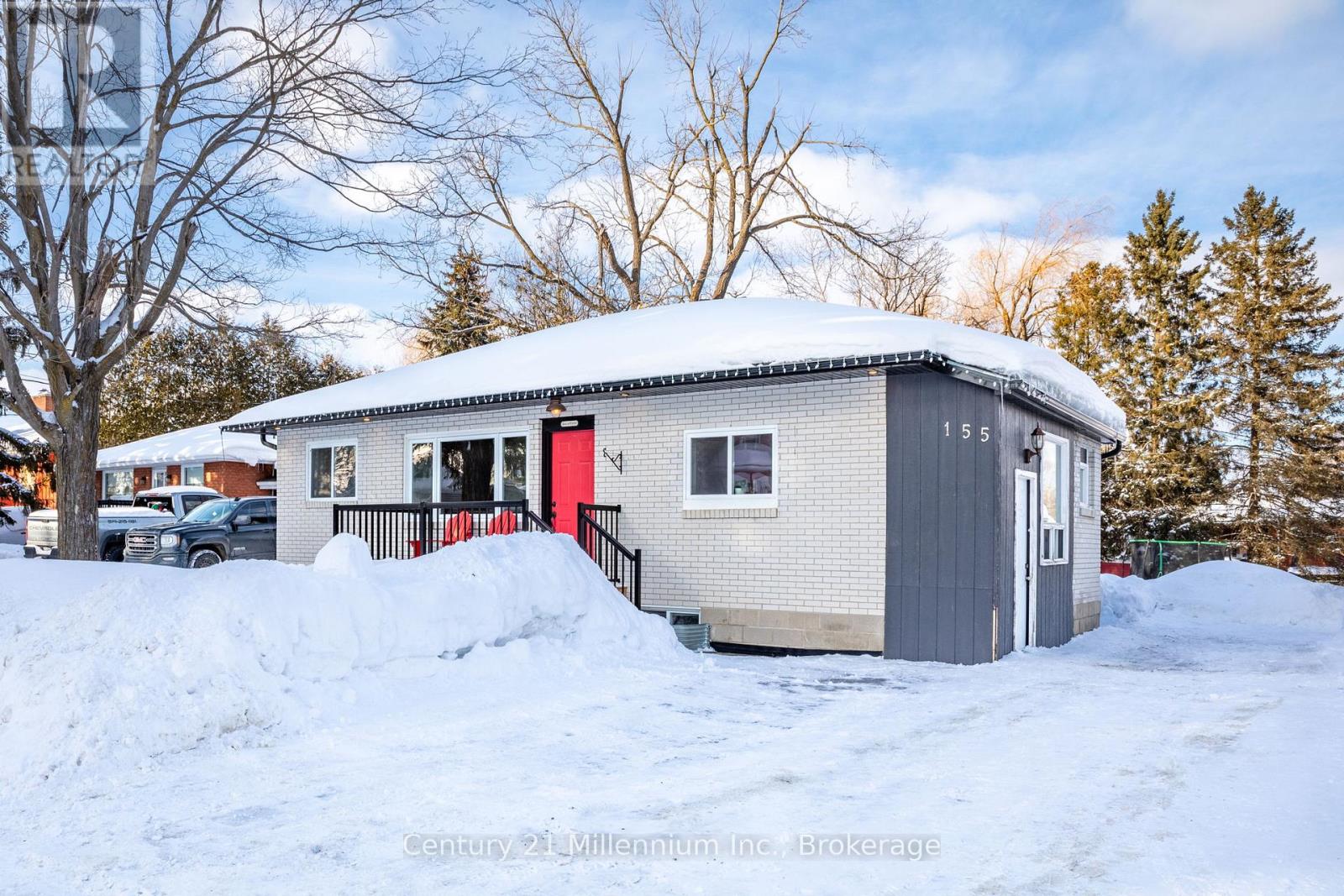 155 ARTEMESIA STREET N