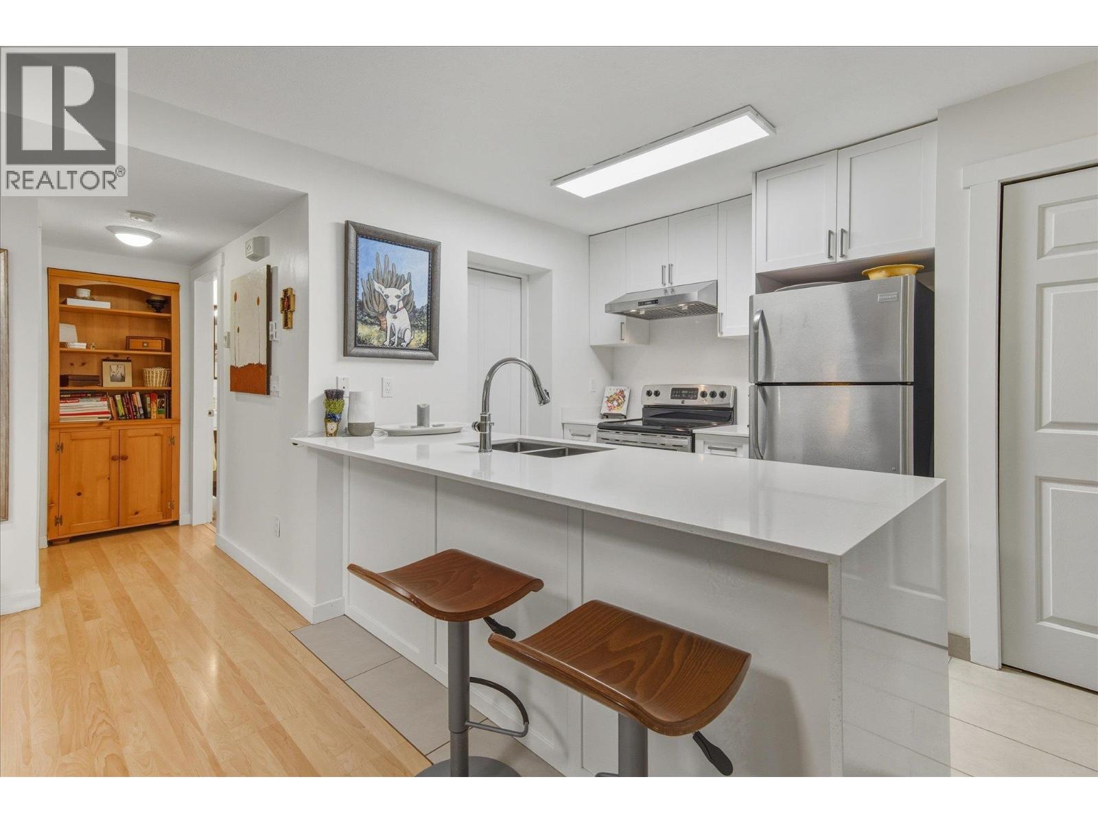 1 2720 CHEAKAMUS WAY