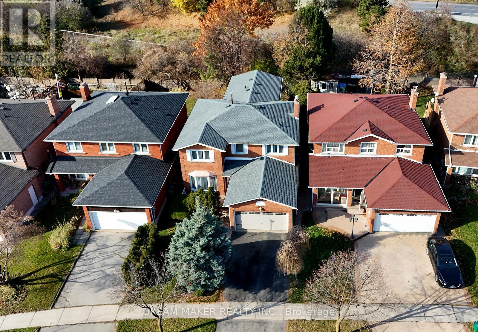 4272 WAKEFIELD CRESCENT